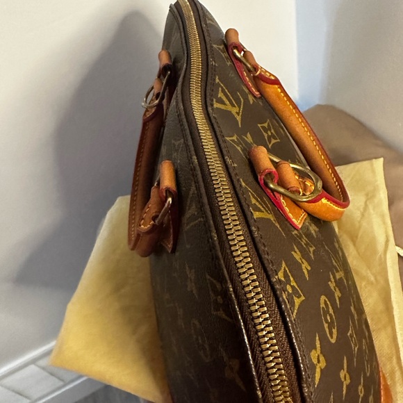 💯% Authentic Louis Vuitton Alma 30 - Picture 9 of 9